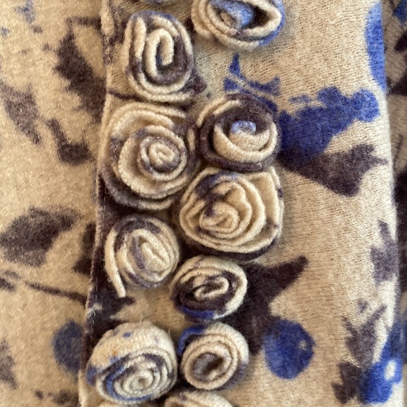 Tabitha L wool floral print sweater - Picture 3 of 7